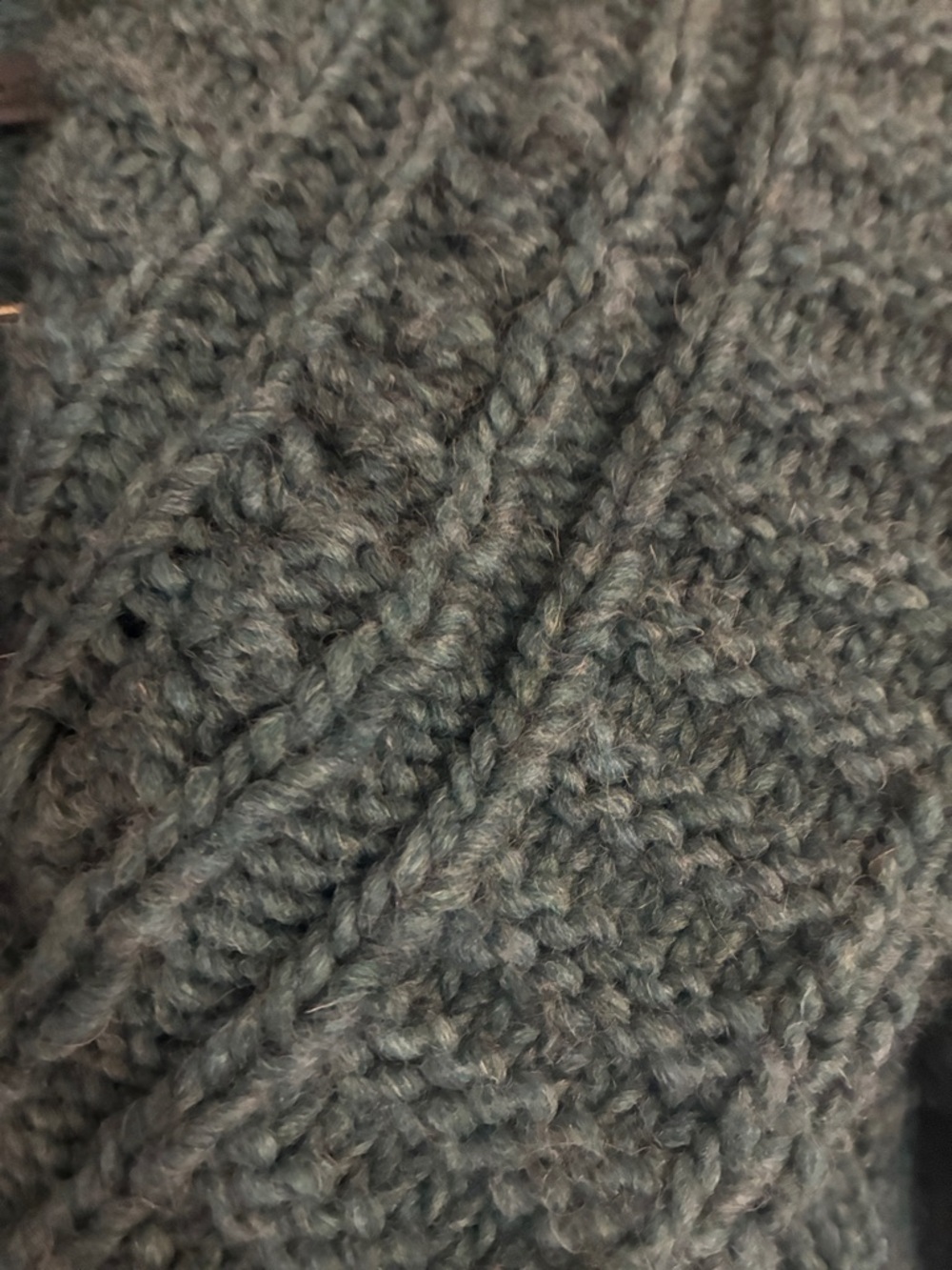 Made in Italy Cozy Draped Cable-Knit Women's Sweater - blue/gray - Picture 6 of 8
